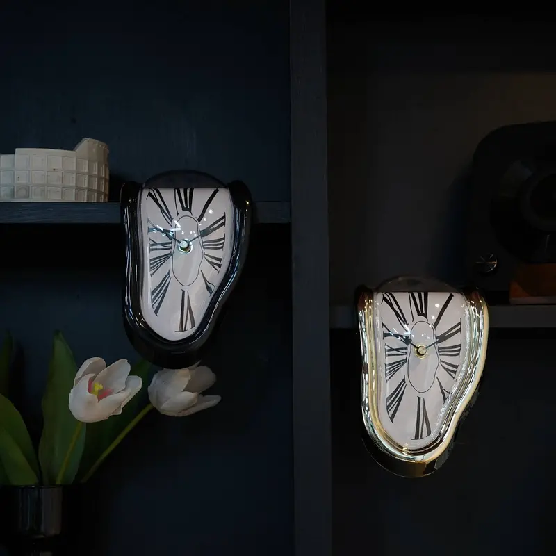 Dali-Inspired Melting Desk Clock 1